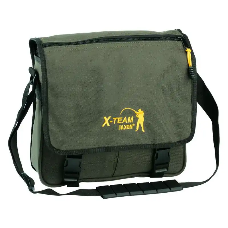 Acum disponibil - Geanta Jaxon Fishing Team